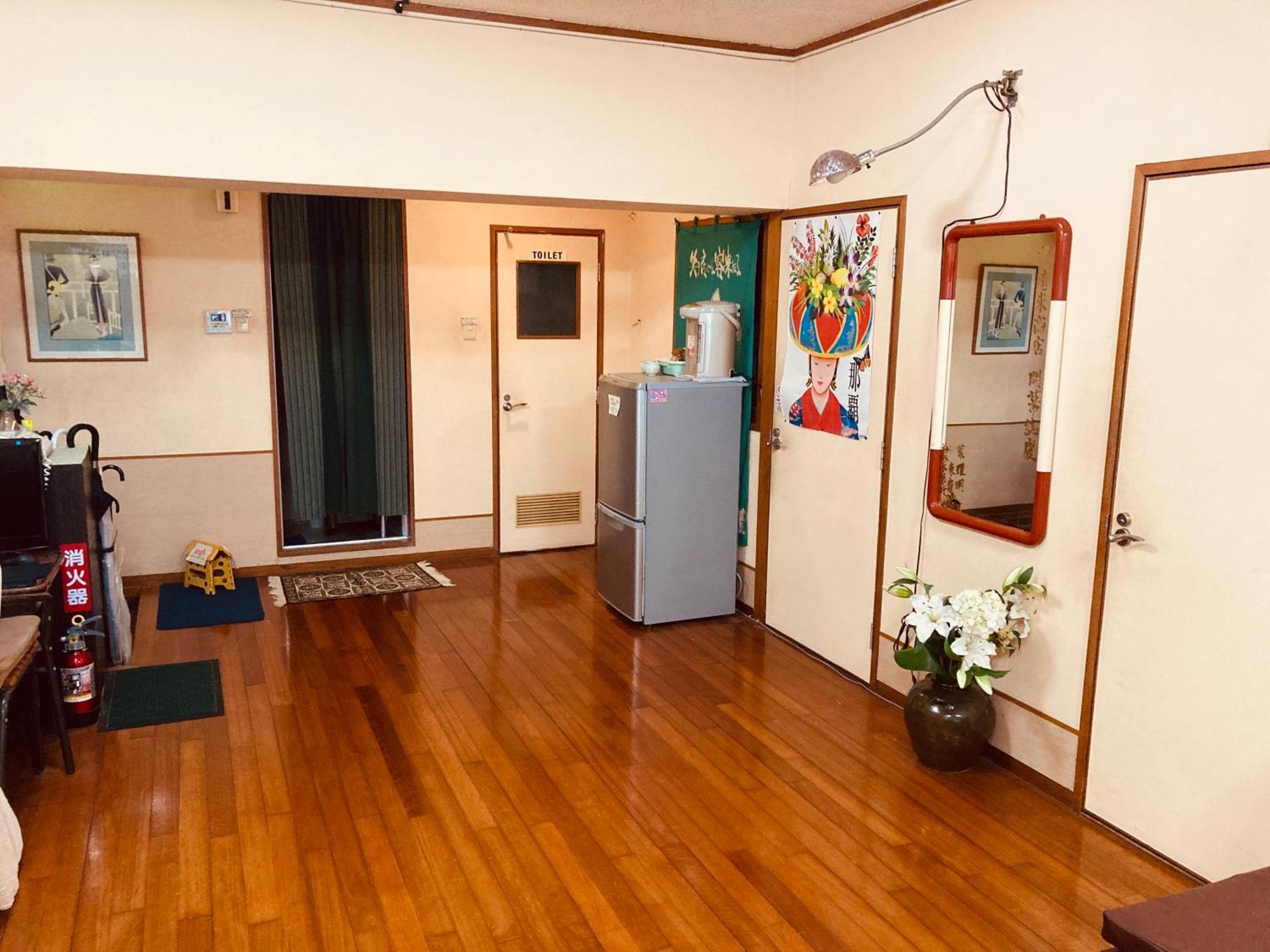 Hostel Hakuseiso Naha Exterior foto